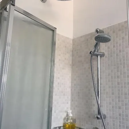 Konukevi Regina Como